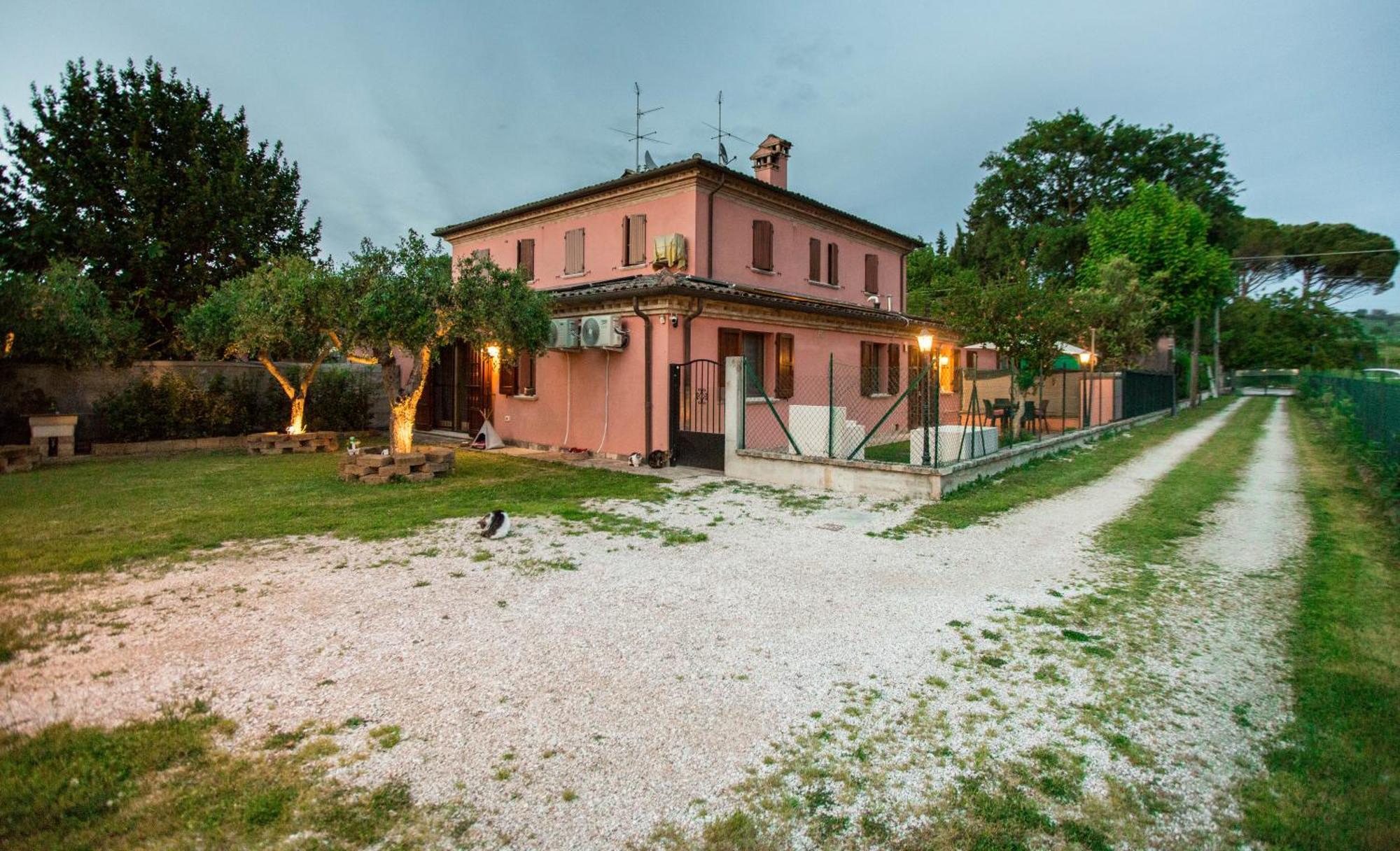 Casa Di Marco E Kaila Hotel Tavullia Luaran gambar